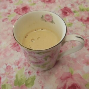 ほんのり抹茶　甘くてほっこり酒粕ドリンク